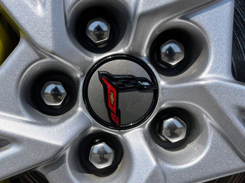 Used 2022 Chevrolet Corvette Stingray 2LT Z51 PERFORMANCE & w/ Z51 Performance Package image 48