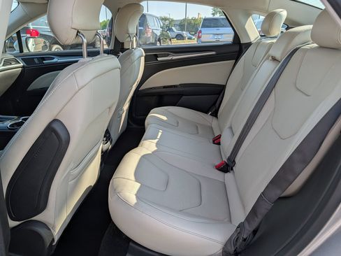 Used 2014 Ford Fusion Energi Titanium FWD image 17