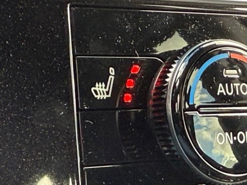 New 2025 Nissan Pathfinder SV image 35