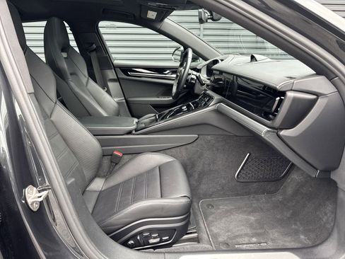 Certified 2024 Porsche Panamera image 15