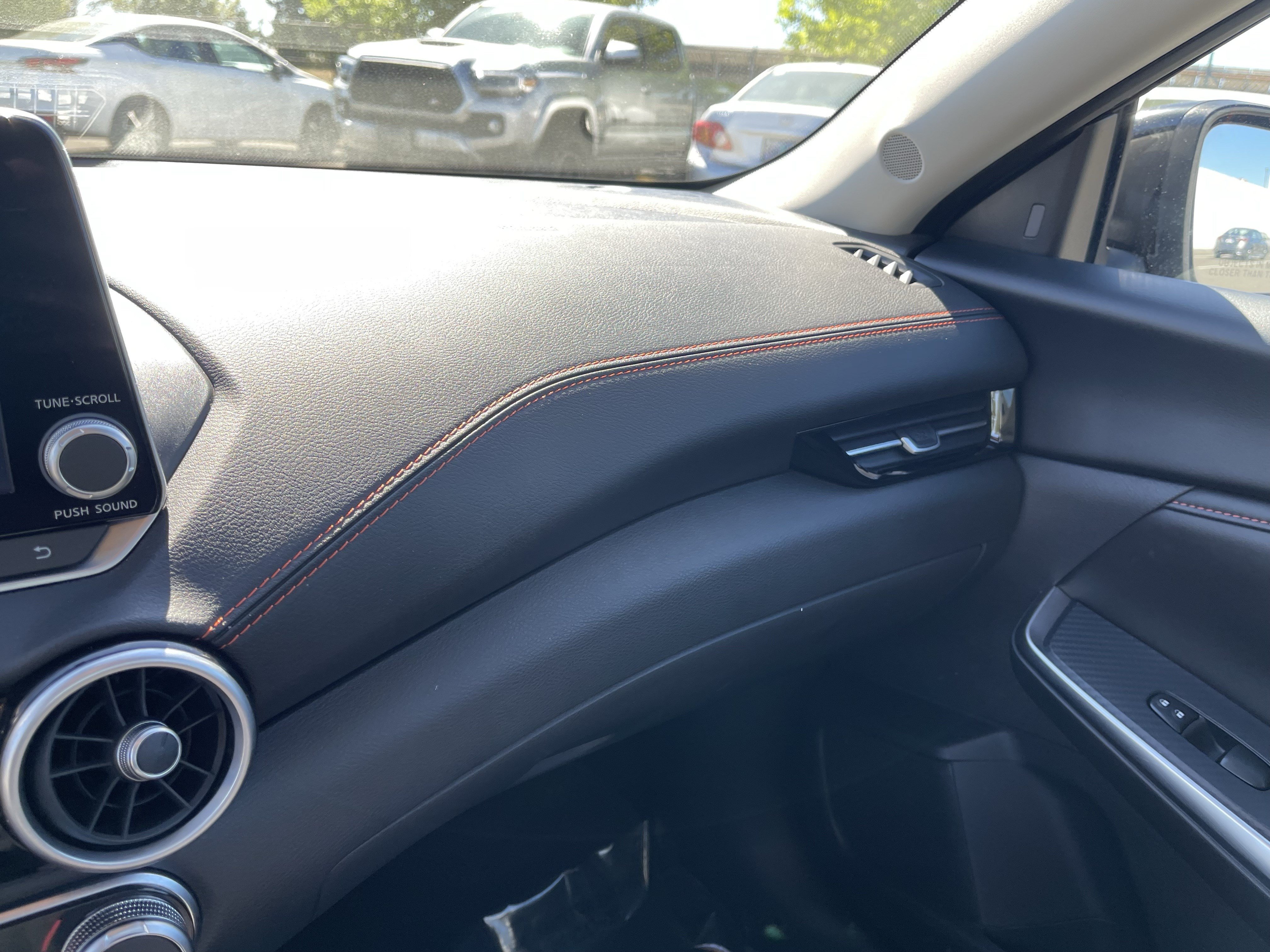 Used 2025 Nissan Sentra SR FWD image 24