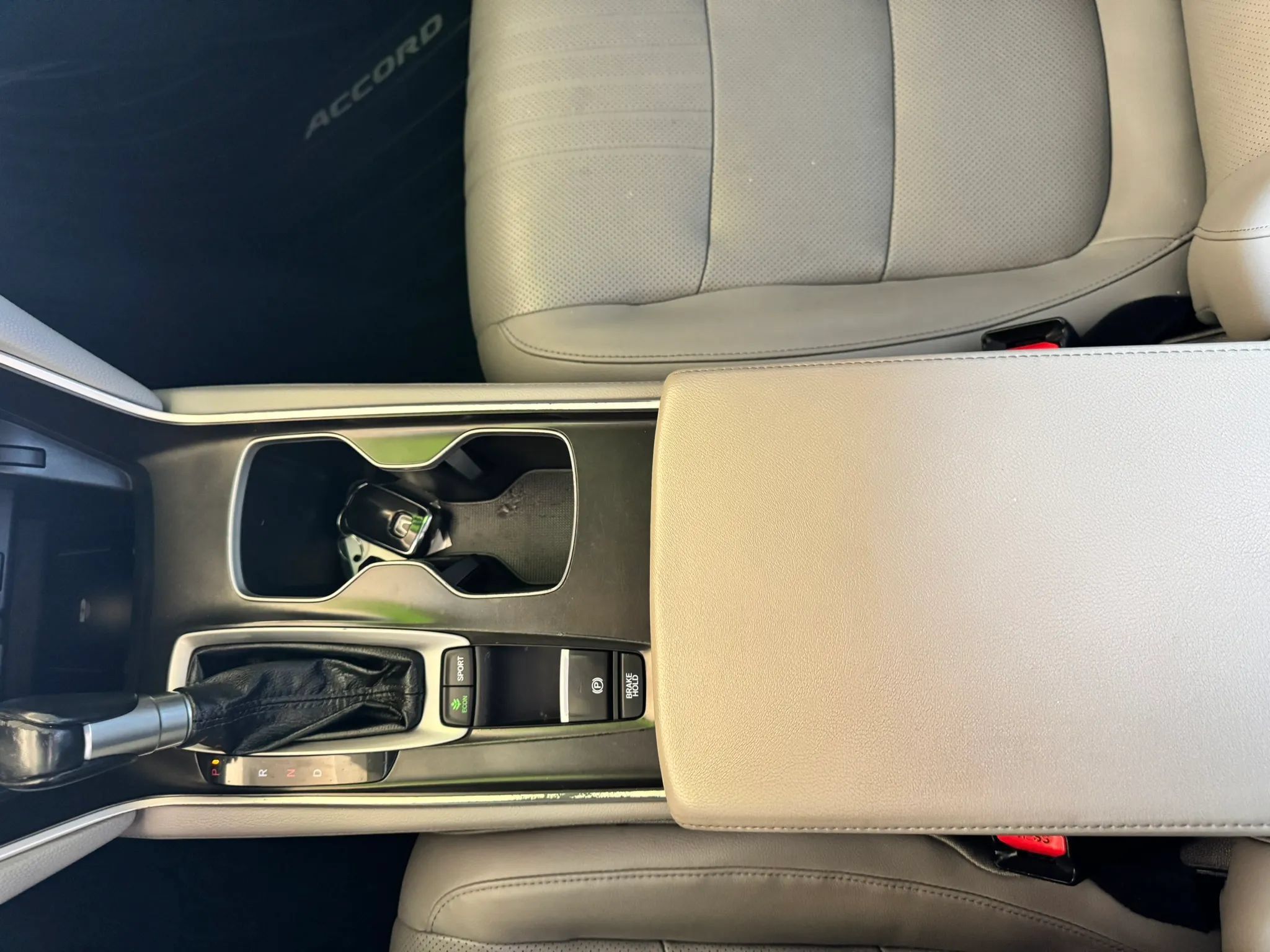 Used 2018 Honda Accord Touring image 13