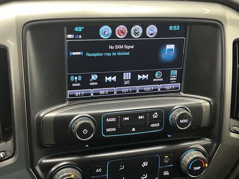 Used 2018 Chevrolet Silverado 1500 LT image 16