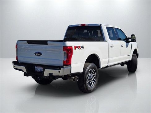 Used 2019 Ford F250 Lariat w/ Lariat Ultimate Package image 4