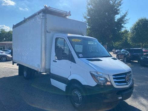 Used 2018 Mercedes-Benz Sprinter 3500 w/ Swivel Seat Package image 4