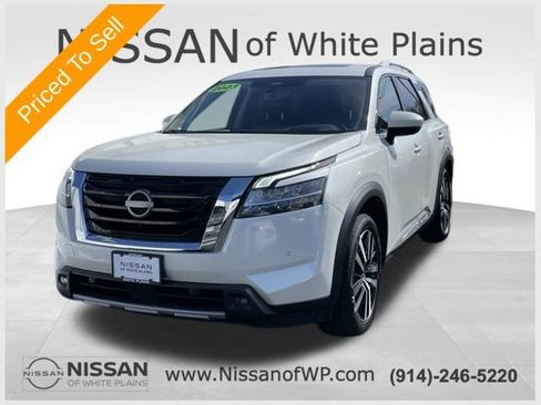 Certified 2023 Nissan Pathfinder Platinum AWD/4WD image 1
