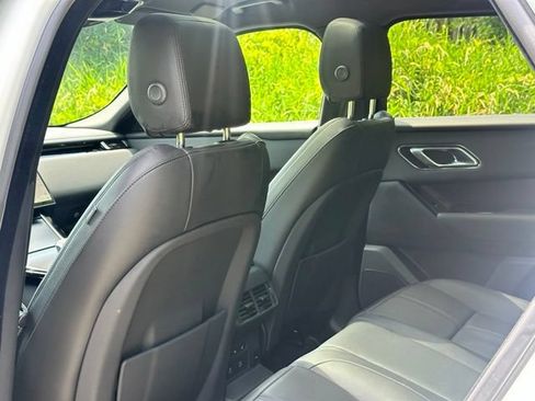 Certified 2026 Land Rover Range Rover Velar Dynamic SE AWD/4WD image 14
