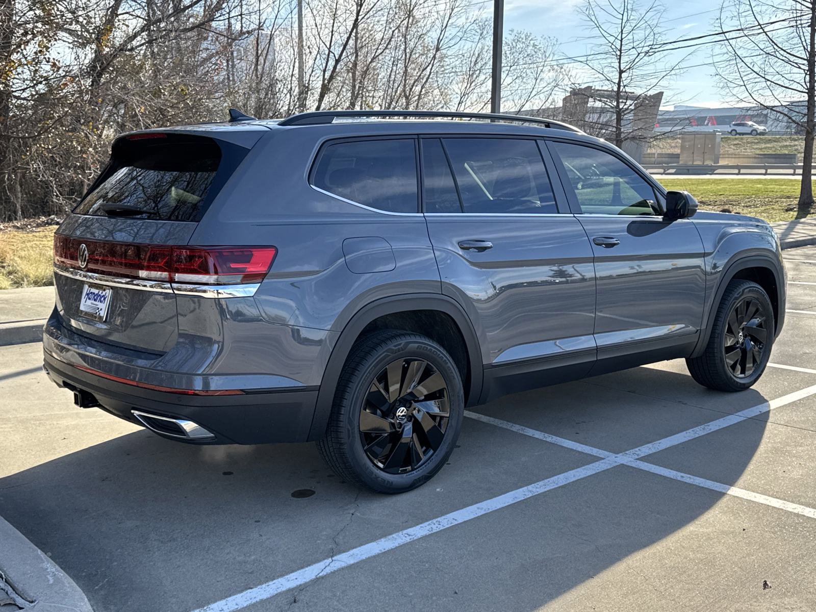Certified 2026 Volkswagen Atlas SE FWD image 35