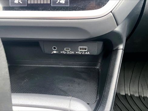 Used 2024 Subaru Crosstrek 2.0i Premium image 30