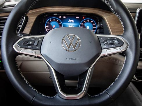 New 2026 Volkswagen Atlas SE image 33