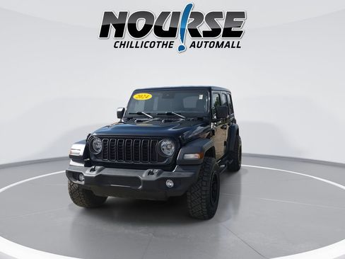 Used 2024 Jeep Wrangler Unlimited Sport AWD/4WD image 6