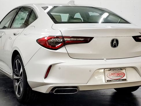 New 2025 Acura TLX w/ Technology Package image 9