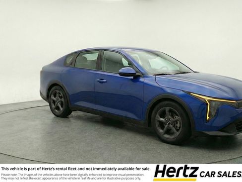Used 2025 Kia K4 FWD image 1