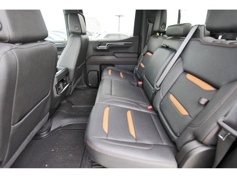 Used 2022 GMC Sierra 1500 AT4 w/ AT4 Premium Package image 7