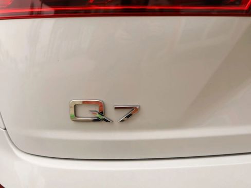 Used 2018 Audi Q7 3.0T Prestige w/ Prestige Package image 9