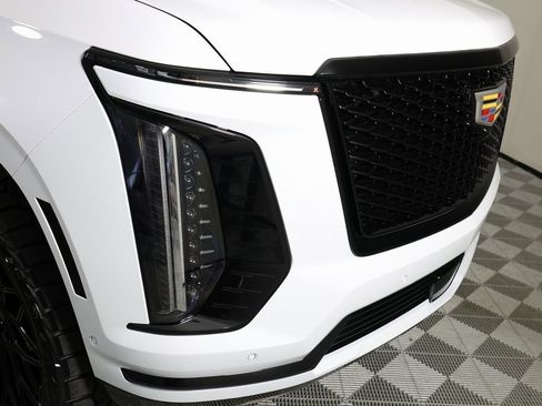 Used 2026 Cadillac Escalade Sport w/ Touring Package image 47