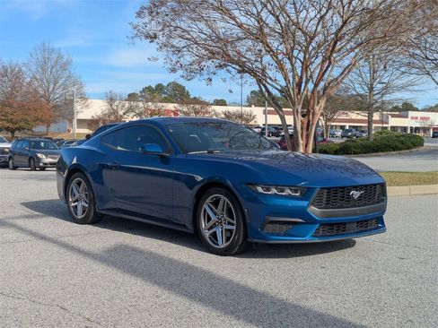 Used 2024 Ford Mustang Premium image 2