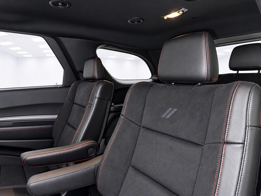 Used 2023 Dodge Durango R/T w/ Tow 'N Go Package AWD/4WD image 26