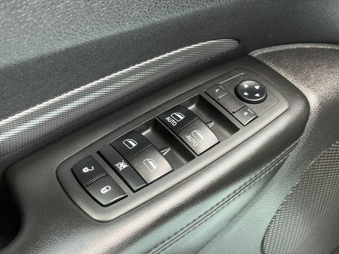 Used 2019 Dodge Durango GT AWD/4WD image 32