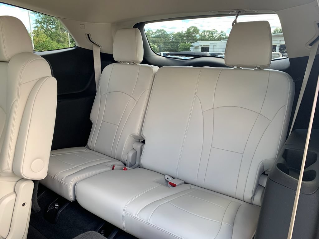 Used 2023 Buick Enclave Essence w/ Experience Buick Package FWD image 28