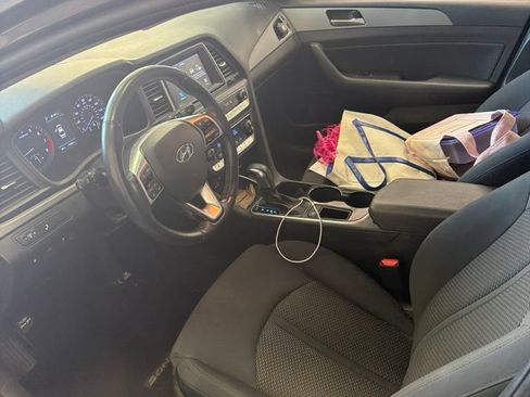 Used 2019 Hyundai Sonata SEL FWD image 2