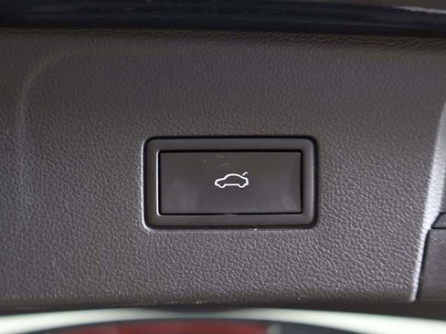 Used 2024 Volkswagen Atlas SE image 20