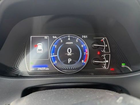 Used 2022 Lexus UX 200 w/ Premium Package FWD image 13