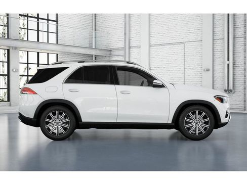 Used 2025 Mercedes-Benz GLE 350 4MATIC image 2