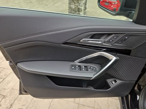 Used 2025 BMW X1 xDrive28i image 6