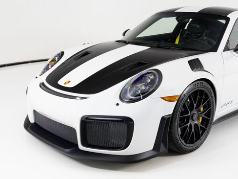 Used 2018 Porsche 911 GT2 RS image 54