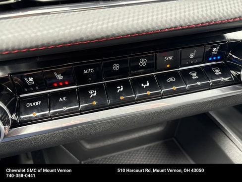 New 2026 Chevrolet Equinox RS w/ Convenience Package III FWD image 32