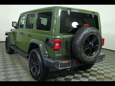 Used 2021 Jeep Wrangler Unlimited Sahara image 15