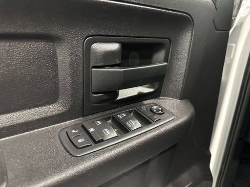 Used 2016 RAM 2500 Tradesman w/ Chrome Appearance Group image 17