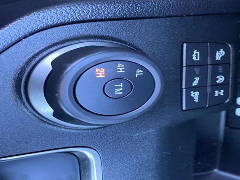 Used 2019 Ford Ranger XLT w/ Equipment Group 302A Luxury AWD/4WD image 16