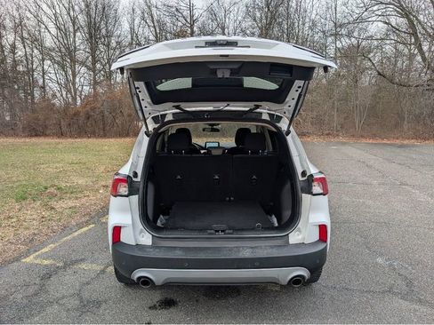 Used 2020 Ford Escape SE image 7