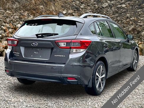 Used 2023 Subaru Impreza 2.0i Premium AWD/4WD image 2