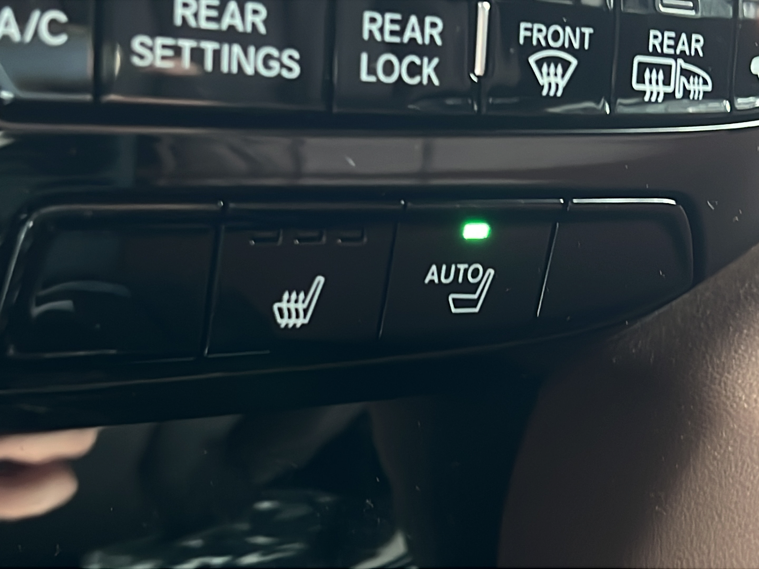 Used 2025 Acura MDX w/ Technology Package FWD image 18