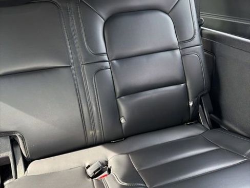 Used 2020 Lincoln Navigator L Reserve w/ Luxury Package image 24