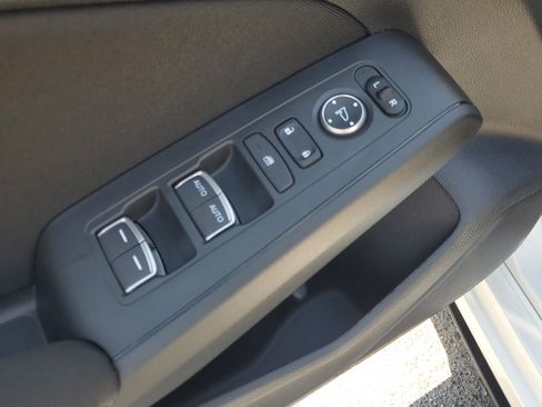 Used 2025 Honda Civic Sport image 20