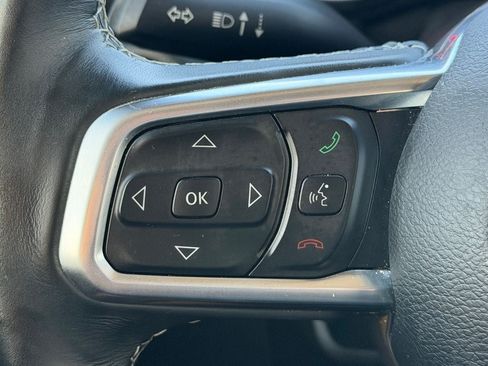 Used 2019 Jeep Wrangler Unlimited Sahara AWD/4WD image 20