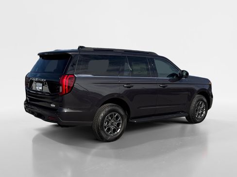 New 2025 Ford Expedition Active image 6