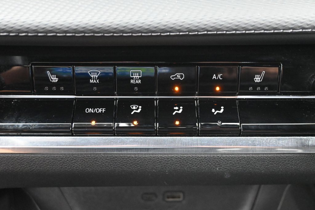 Used 2025 Chevrolet Equinox LT AWD/4WD image 20