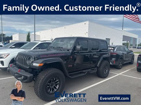 Used 2025 Jeep Wrangler Unlimited Rubicon AWD/4WD image 1