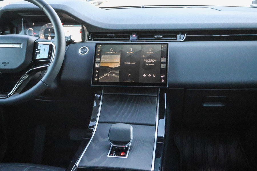 Certified 2026 Land Rover Range Rover Evoque S AWD/4WD image 19