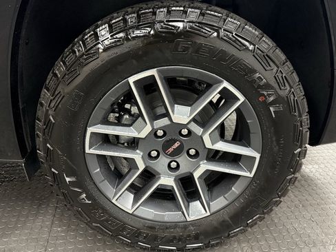 New 2026 GMC Terrain AT4 w/ Convenience Package III image 11
