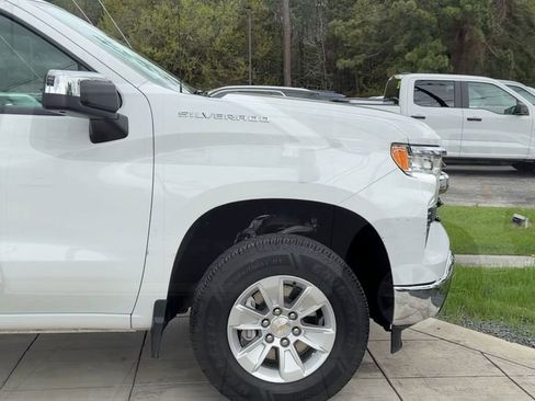 Used 2025 Chevrolet Silverado 1500 LT image 14