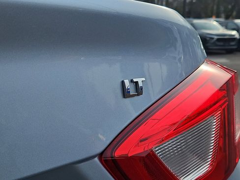 Used 2018 Chevrolet Cruze LT image 30