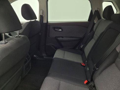 Used 2022 Nissan Rogue SV image 18