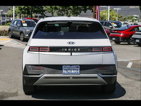 Certified 2024 Hyundai Ioniq 5 SEL RWD image 9