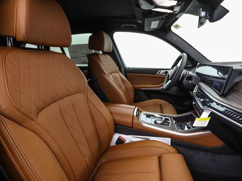 New 2026 BMW X5 xDrive40i w/ M Sport Package image 31